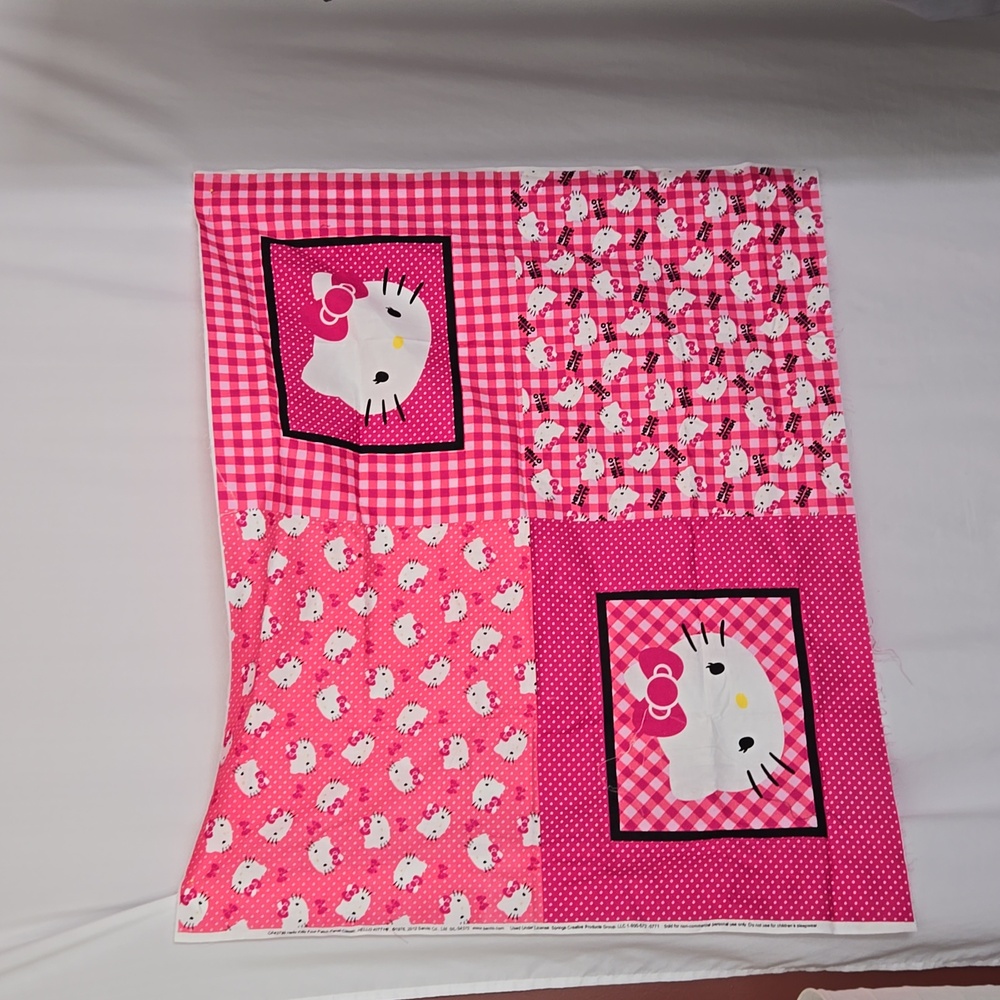 Panel to make a cushion hello kitty